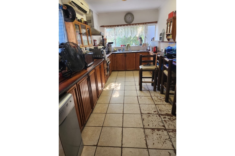 4 Bedroom Property for Sale in Bergzicht Western Cape
